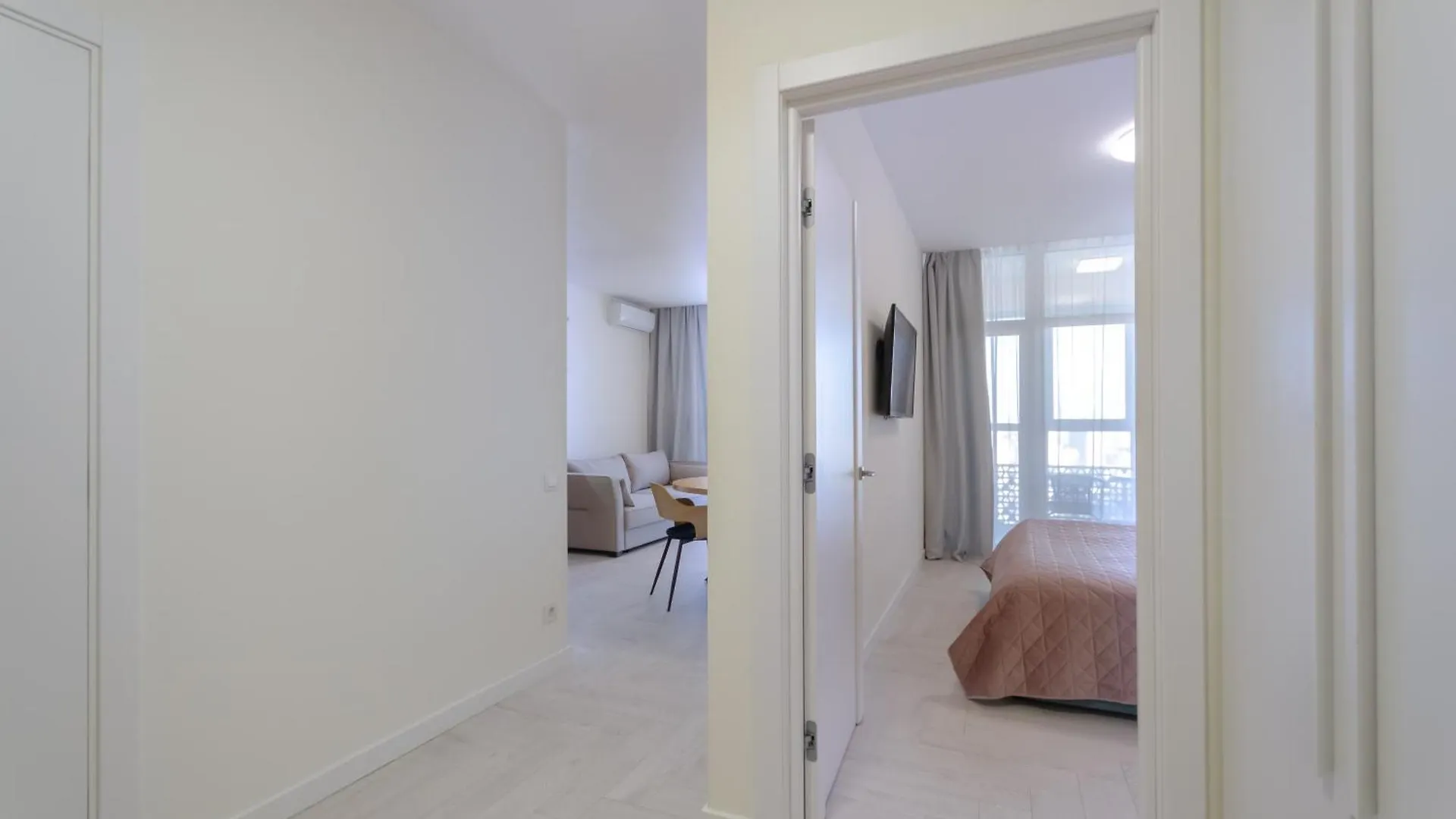 Petrovdom Apartments 7-13 In Rc Manhattan City,Beresteiskyi 11 Kiev 0*,  Ukraina