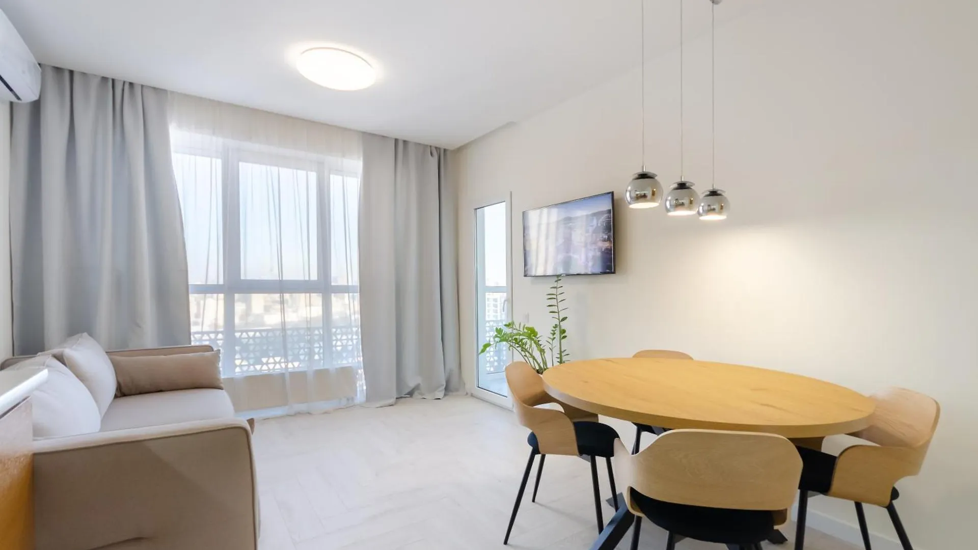 Petrovdom Apartments 7-13 In Rc Manhattan City,Beresteiskyi 11 Kiev