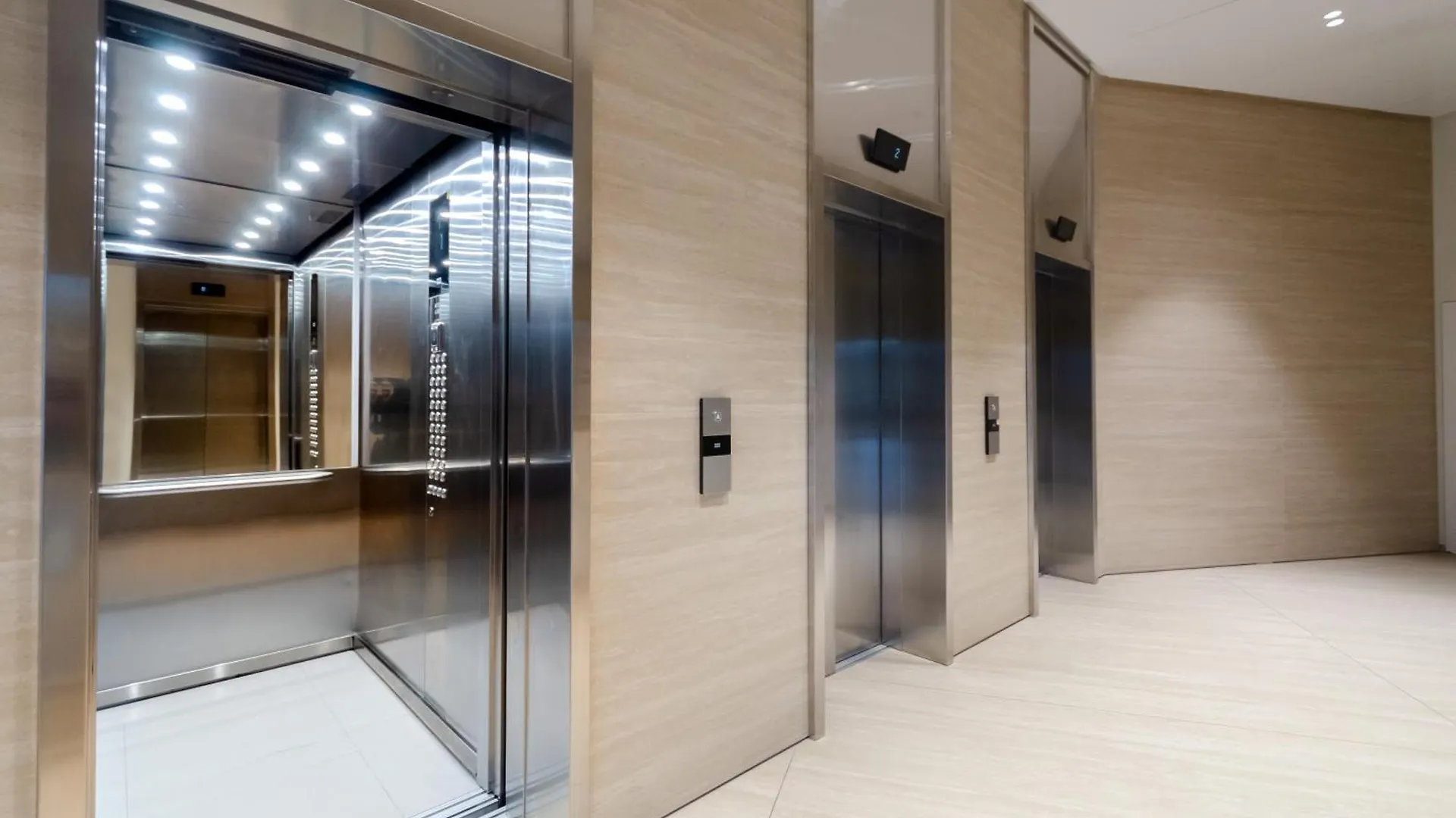 Petrovdom Apartments 7-13 In Rc Manhattan City,Beresteiskyi 11 Kiev