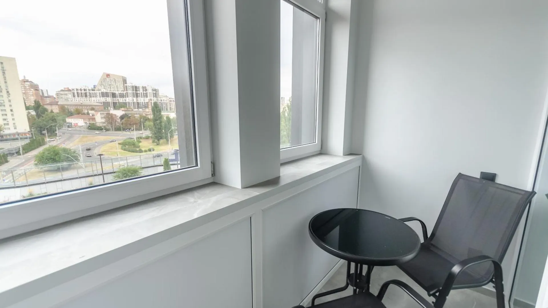 Petrovdom Apartments 7-13 In Rc Manhattan City,Beresteiskyi 11 Kiev