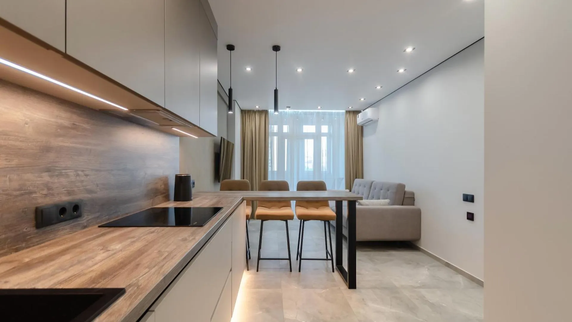 Petrovdom Apartments 7-13 In Rc Manhattan City,Beresteiskyi 11 Kiev
