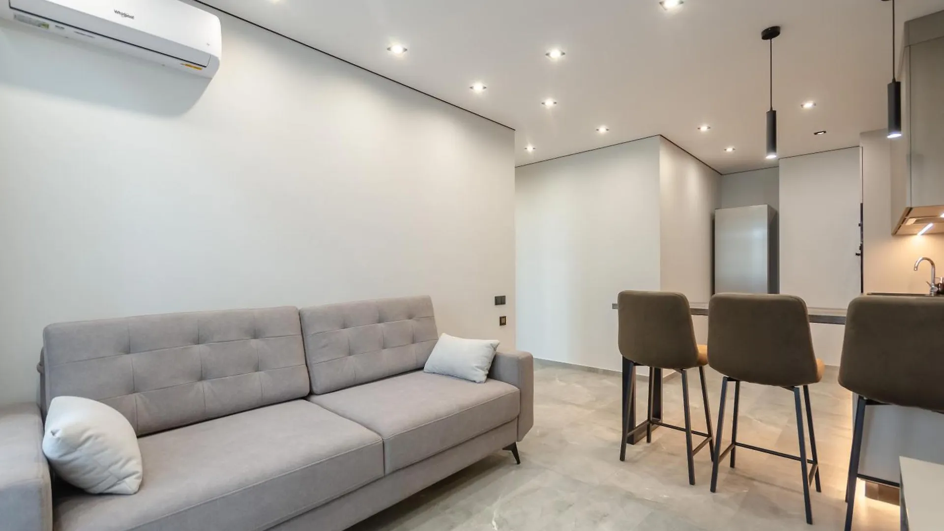 Petrovdom Apartments 7-13 In Rc Manhattan City,Beresteiskyi 11 Kiev