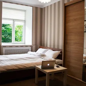 Апартаменты Charming Center Flat L Self Check-in, Киев