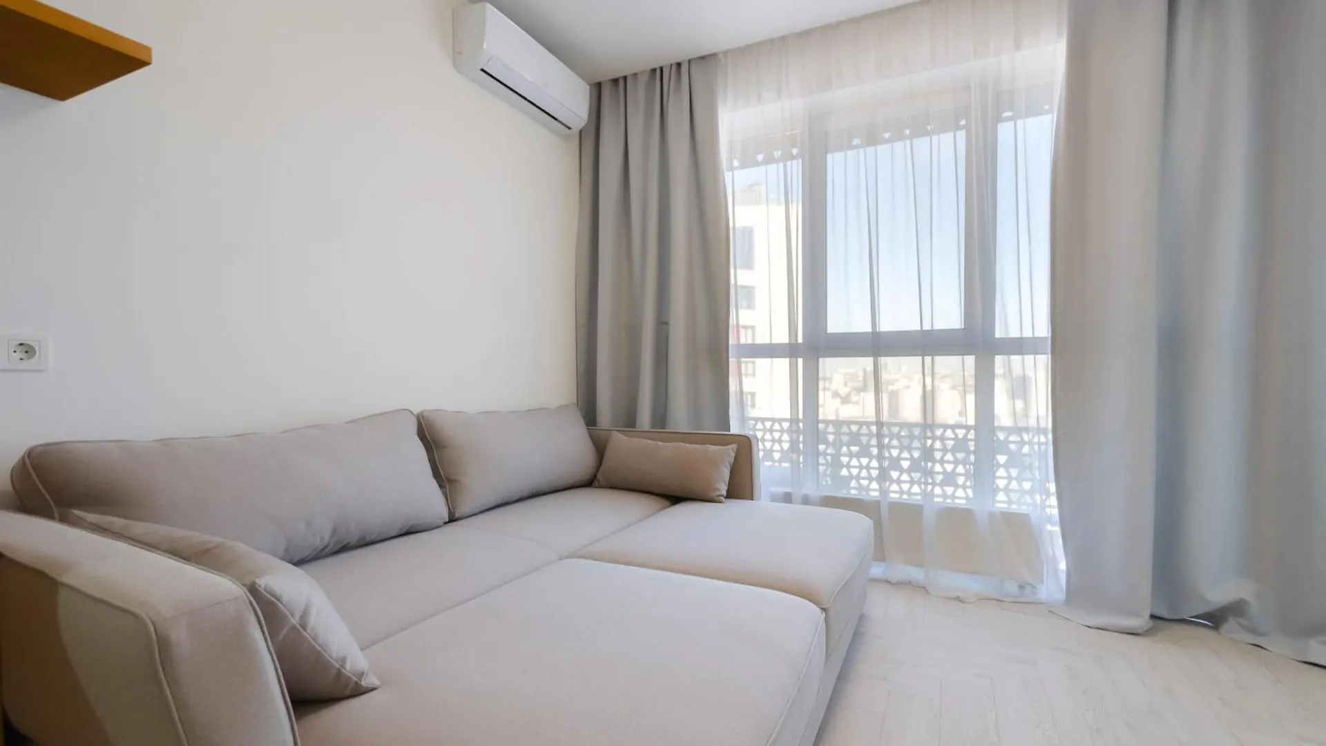 Petrovdom Apartments 7-13 In Rc Manhattan City,Beresteiskyi 11 Kyjev Ukrajina