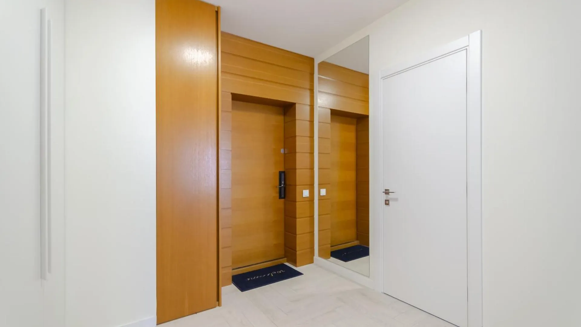 Petrovdom Apartments 7-13 In Rc Manhattan City,Beresteiskyi 11 Kiev