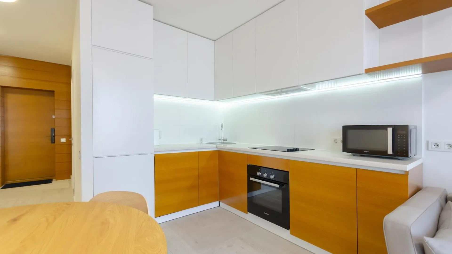 Petrovdom Apartments 7-13 In Rc Manhattan City,Beresteiskyi 11 Kiev Ucraina