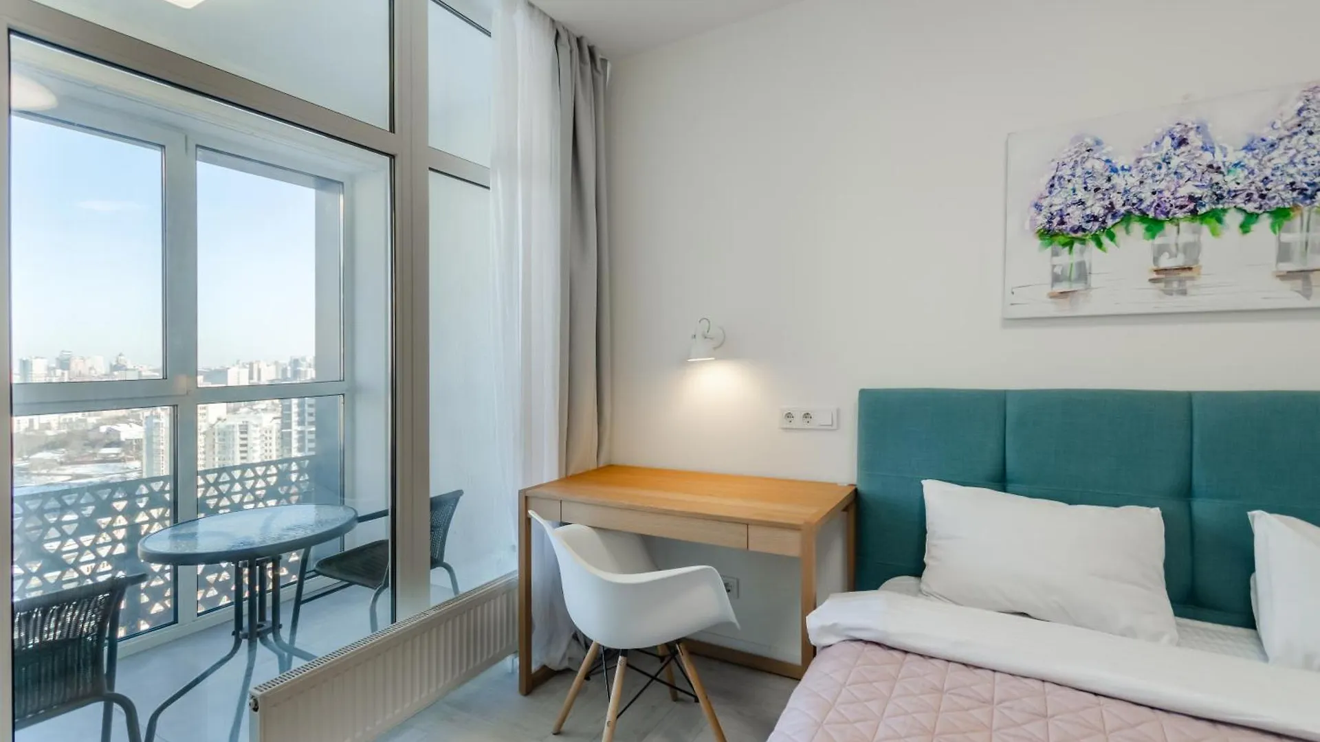 Petrovdom Apartments 7-13 In Rc Manhattan City,Beresteiskyi 11 Kiev