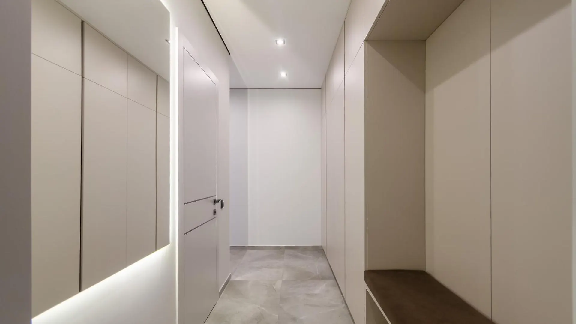 Petrovdom Apartments 7-13 In Rc Manhattan City,Beresteiskyi 11 Kiev 0*,  Ucraina