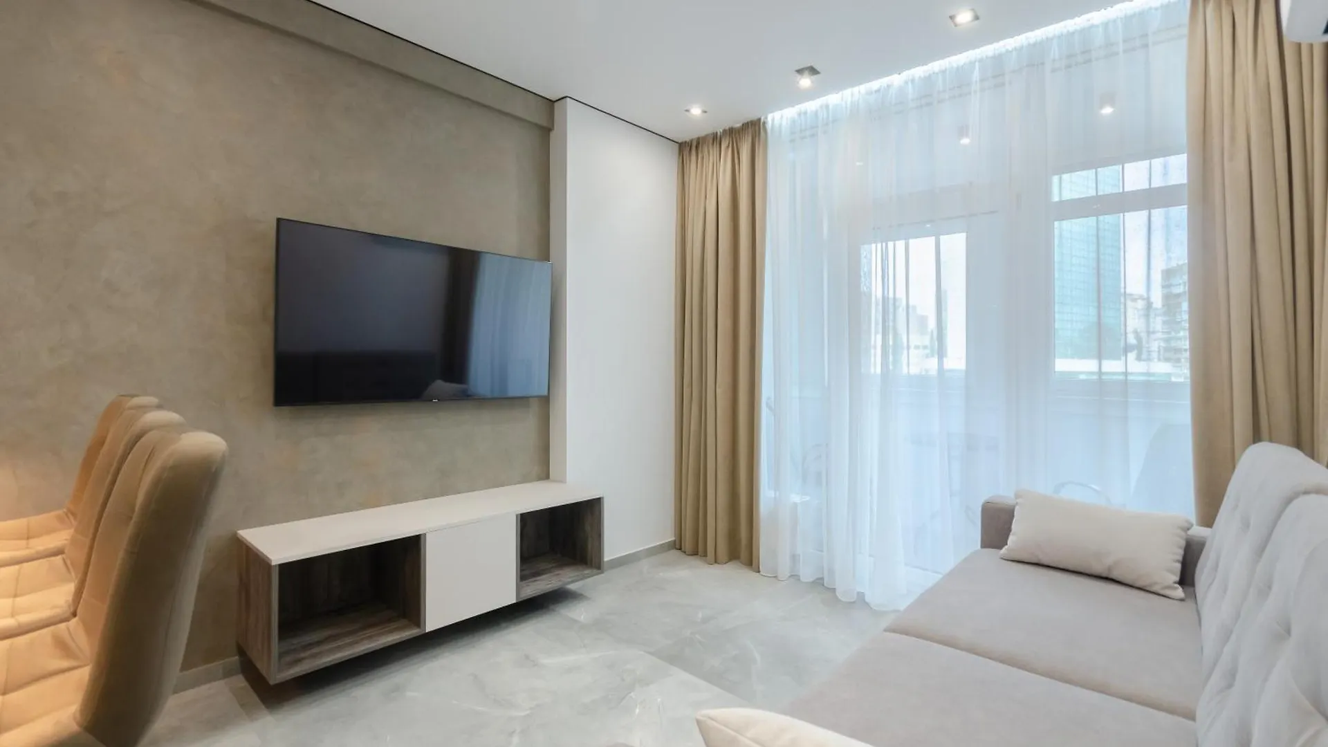 Petrovdom Apartments 7-13 In Rc Manhattan City,Beresteiskyi 11 Kiev